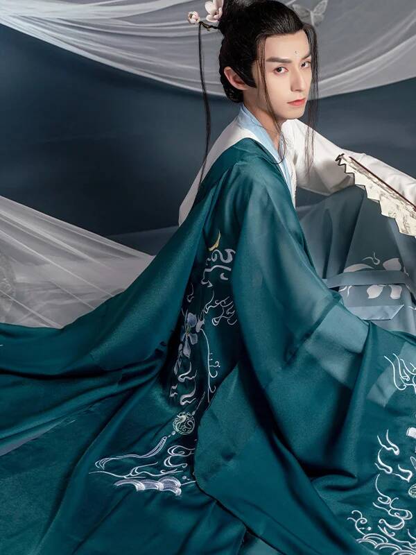 Hanbok Modern Set - Современный китайский национальный костюм Ханьфу для