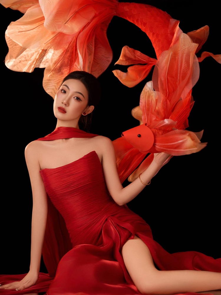 Новинка 2026: Красное платье в – обзор и цена Ethnic Fashion Shoot